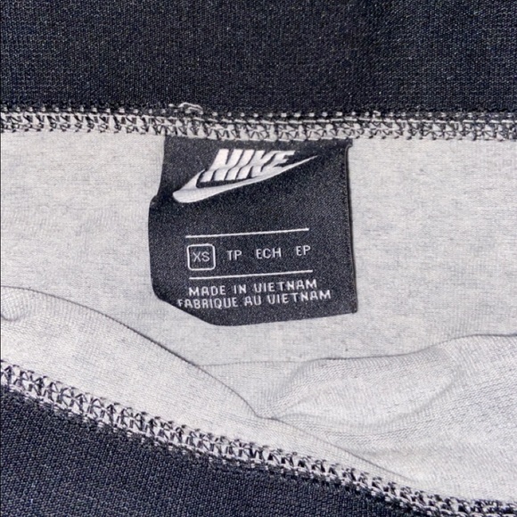 nike grey two piece skirt and sleeveless crop